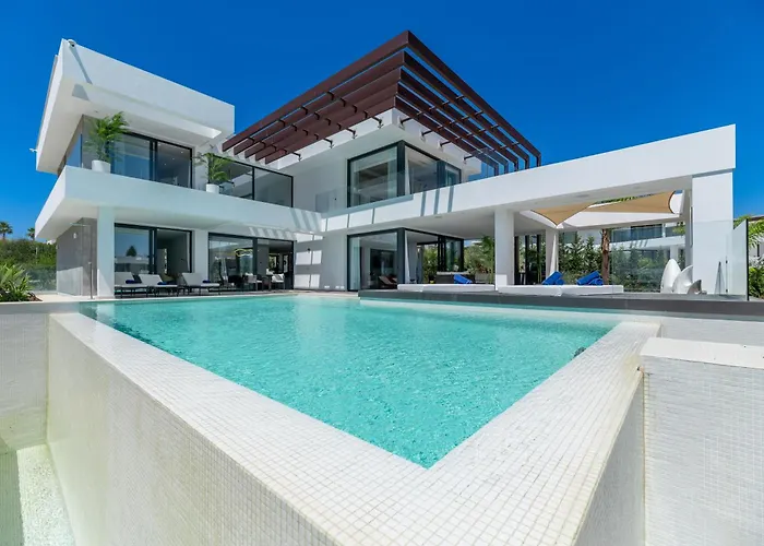 Villa Vacation Marbella I Hanami, Private Infinity Edge-pool, Gym, Movie Theater, Close To Golfs And Beaches Estepona