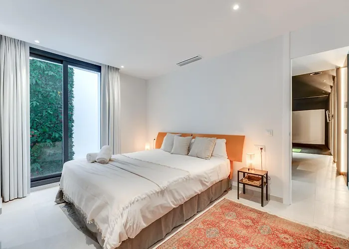 Vacation Marbella I Hanami, Private Infinity Edge-pool, Gym, Movie Theater, Close To Golfs And Beaches * Estepona