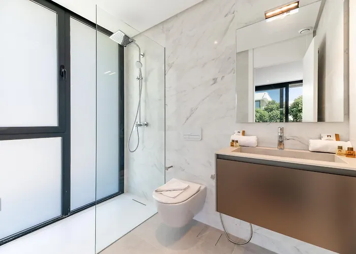 Vacation Marbella I Hanami, Private Infinity Edge-pool, Gym, Movie Theater, Close To Golfs And Beaches Villa *