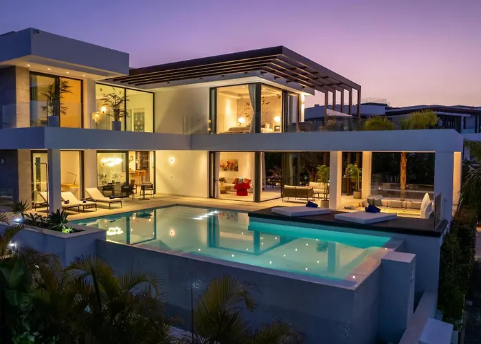 Vacation Marbella I Hanami, Private Infinity Edge-pool, Gym, Movie Theater, Close To Golfs And Beaches Villa