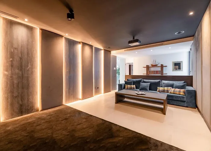 Villa Vacation Marbella I Hanami, Private Infinity Edge-pool, Gym, Movie Theater, Close To Golfs And Beaches