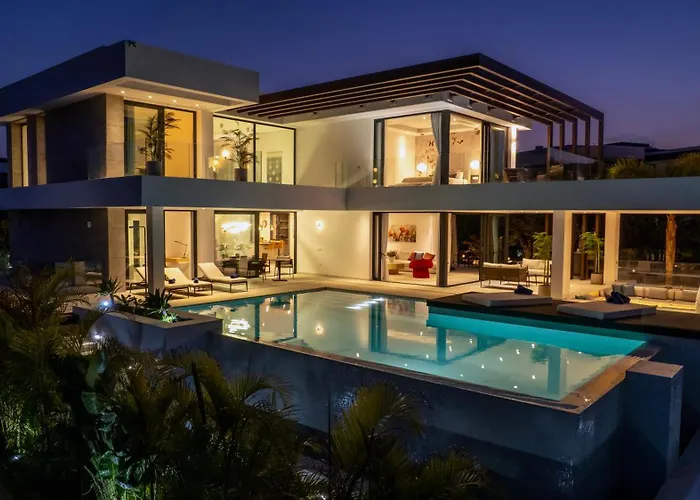 Villa Vacation Marbella I Hanami, Private Infinity Edge-pool, Gym, Movie Theater, Close To Golfs And Beaches *