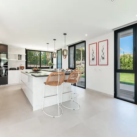 Vacation Marbella I Hanami, Private Infinity Edge-pool, Gym, Movie Theater, Close To Golfs And Beaches Villa Estepona