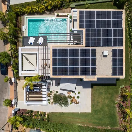 Villa Vacation Marbella I Hanami, Private Infinity Edge-pool, Gym, Movie Theater, Night-security, Alarm System, Close To Golfs And Beaches *