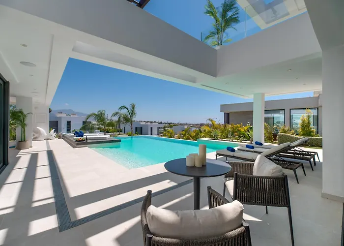 Vacation Marbella I Hanami, Private Infinity Edge-pool, Gym, Movie Theater, Close To Golfs And Beaches *