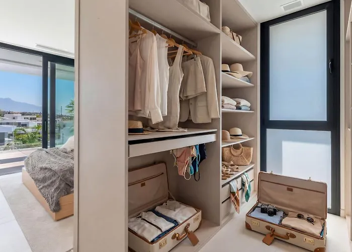 Vacation Marbella I Hanami, Private Infinity Edge-pool, Gym, Movie Theater, Close To Golfs And Beaches فيلة إِستيبونا