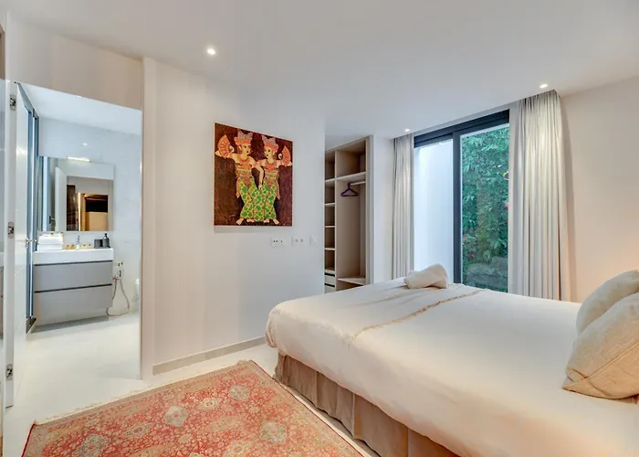 Vacation Marbella I Hanami, Private Infinity Edge-pool, Gym, Movie Theater, Close To Golfs And Beaches فيلة إِستيبونا