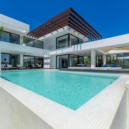 빌라 Vacation Marbella I Hanami, Private Infinity Edge-pool, Gym, Movie Theater, Close To Golfs And Beaches 에스테포나