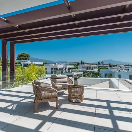 Vacation Marbella I Hanami, Private Infinity Edge-pool, Gym, Movie Theater, Night-security, Alarm System, Close To Golfs And Beaches Villa Estepona