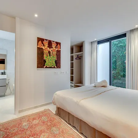 Vacation Marbella I Hanami, Private Infinity Edge-pool, Gym, Movie Theater, Night-security, Alarm System, Close To Golfs And Beaches Vila Estepona